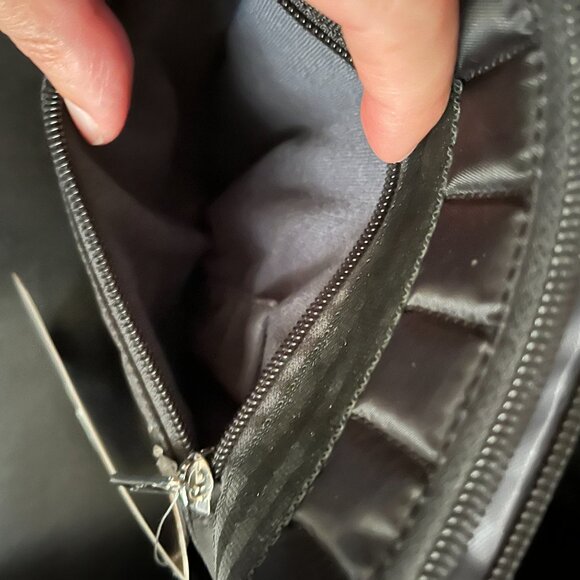 New Lug Skipper Crossbody Bag Black Quilted Adjustable Strap - Picture 4 of 5